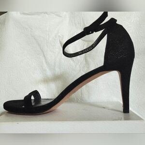 🔥Stuart Weitzman Nunaked Sandal Black Goose Bump Size 9.5 (40.5 EU)